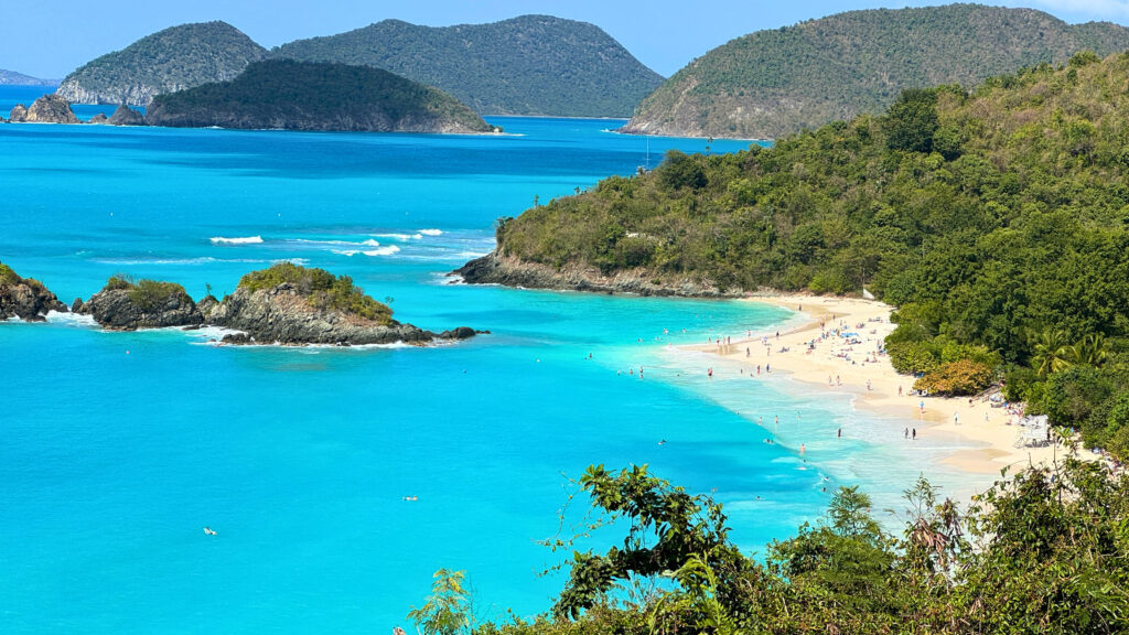 Image overlooking Trunk Bay, the most popular beach in the world